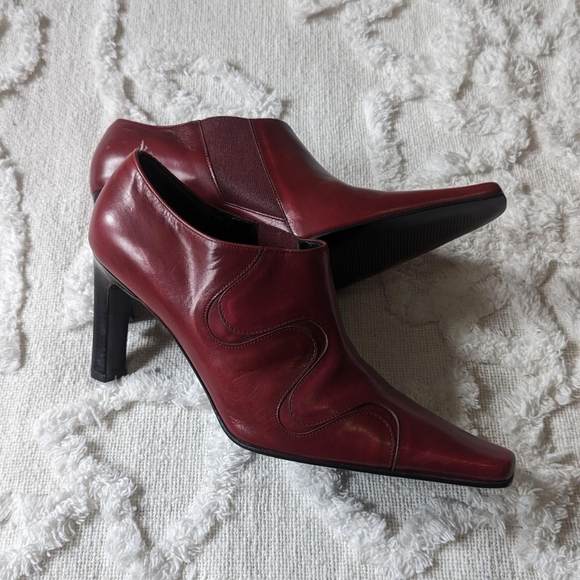 Paloma Vero Cuoio Burgundy Westen style booties, size 8 - Picture 4 of 6